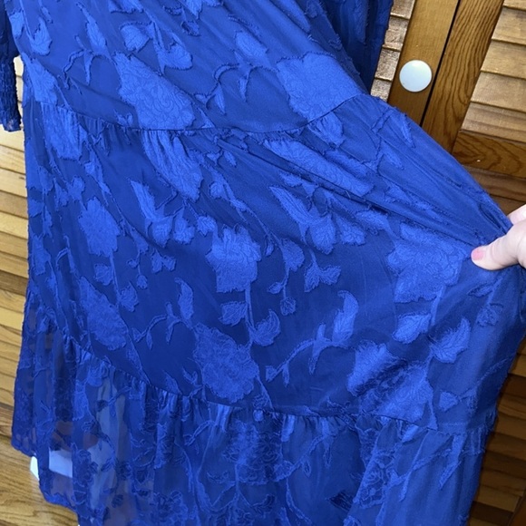 NWT Gorgeous Royal Blue Lace Floral Overlay Maxi Dress Size Large - Picture 5 of 15